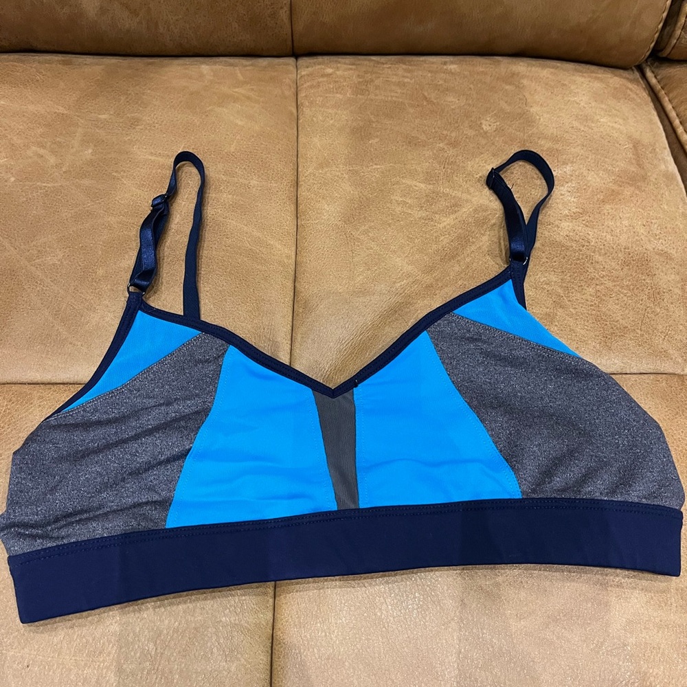 ALO sports bra